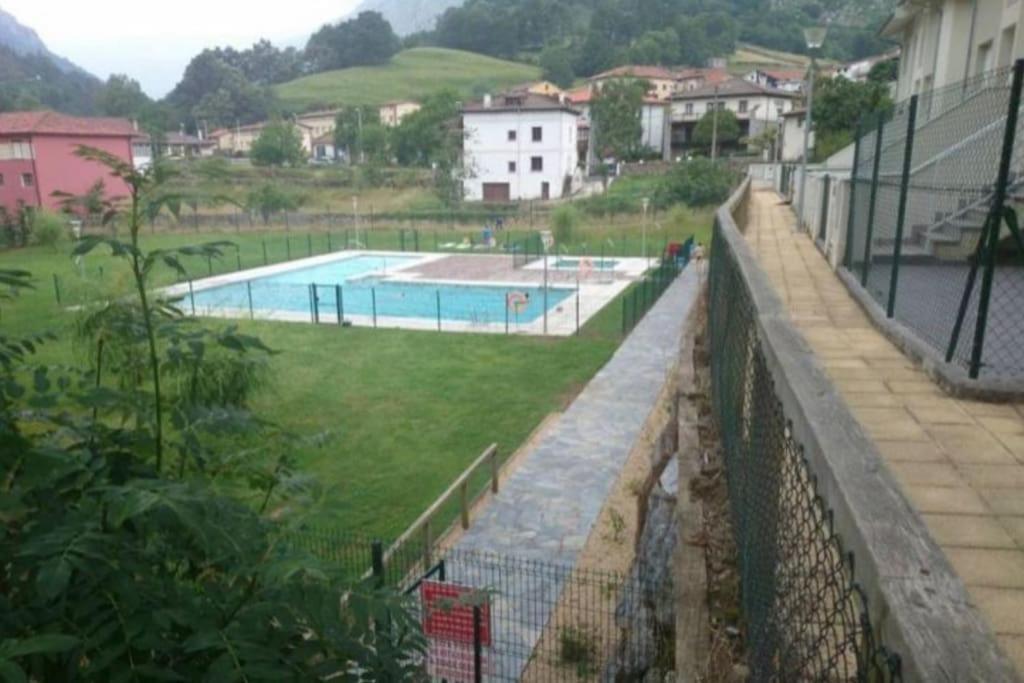 Casa En La Montana Con Piscina De Temporada Villa Arredondo Kültér fotó