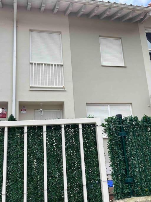 Casa En La Montana Con Piscina De Temporada Villa Arredondo Kültér fotó